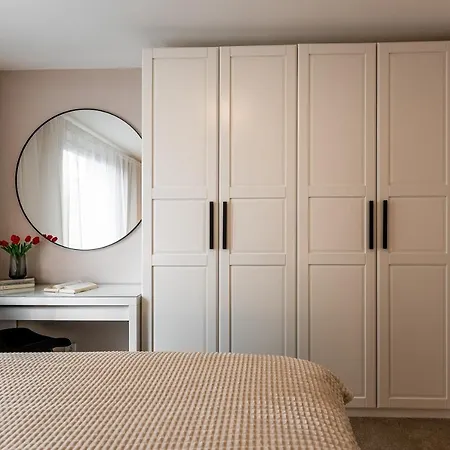 Apartment 123 *